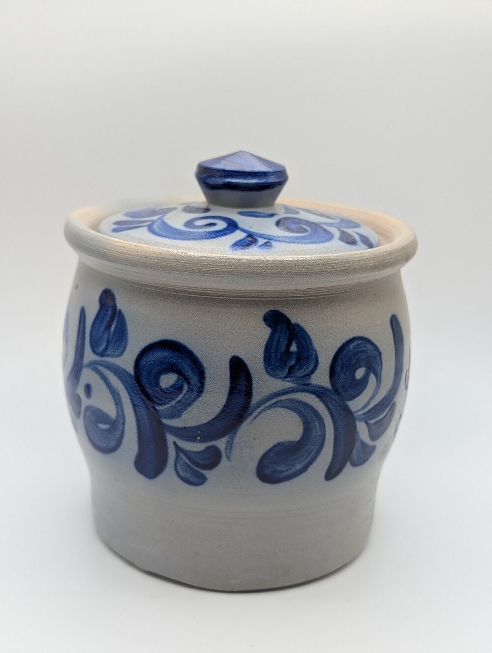 German Salt Glazed Stoneware Crock - Picture 4 of 9